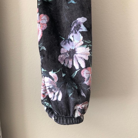 Dynamite floral dress - Picture 8 of 8